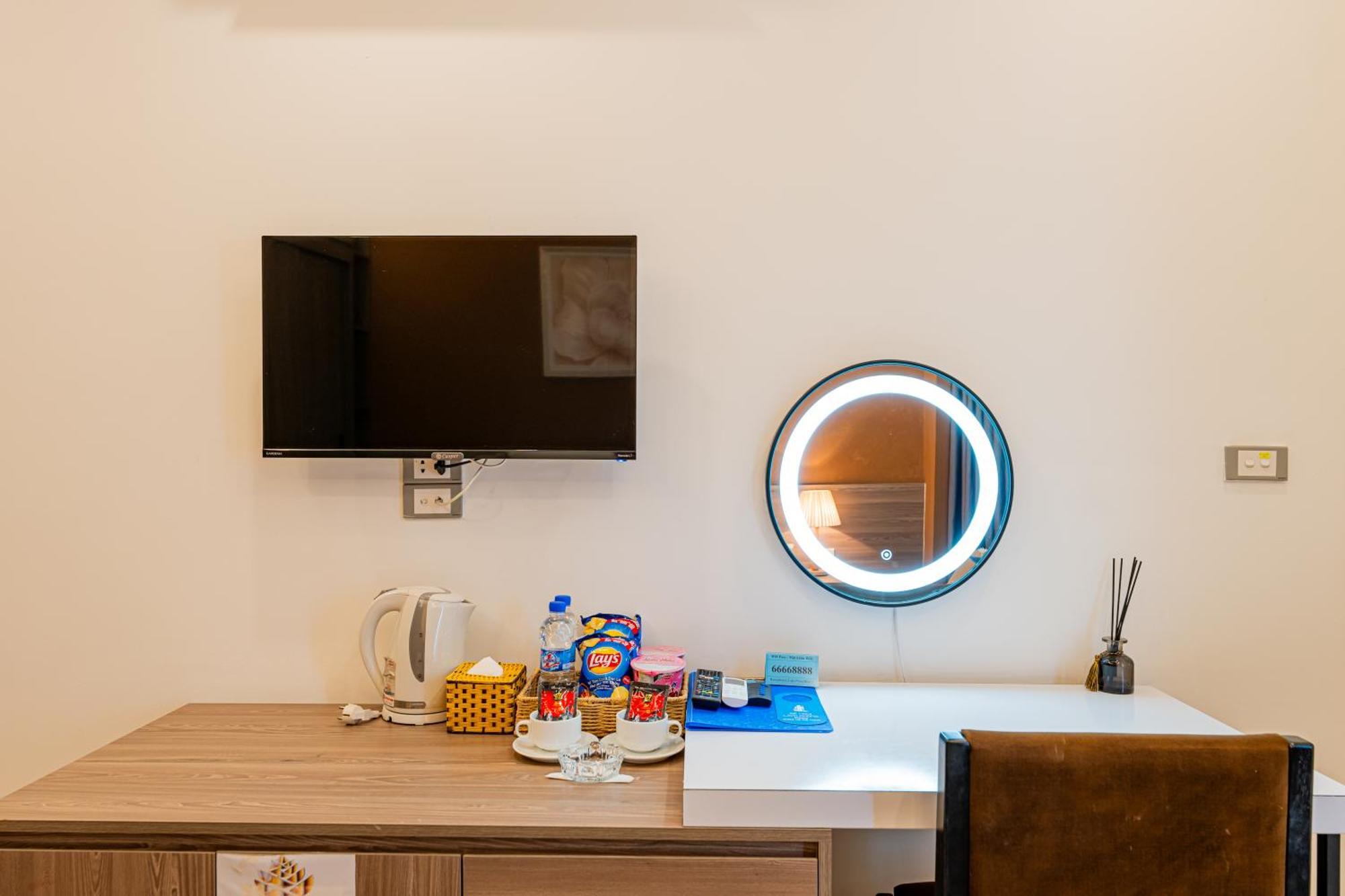 Moon Hotel 26 Do Quang ハノイ市 エクステリア 写真